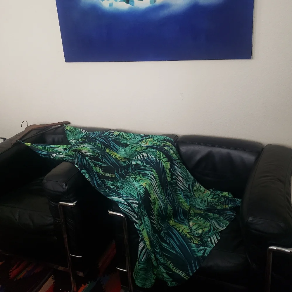 Fashion Nova Vacation Nights Tropical Maxi Dress in Green. - Picture 3 of 9